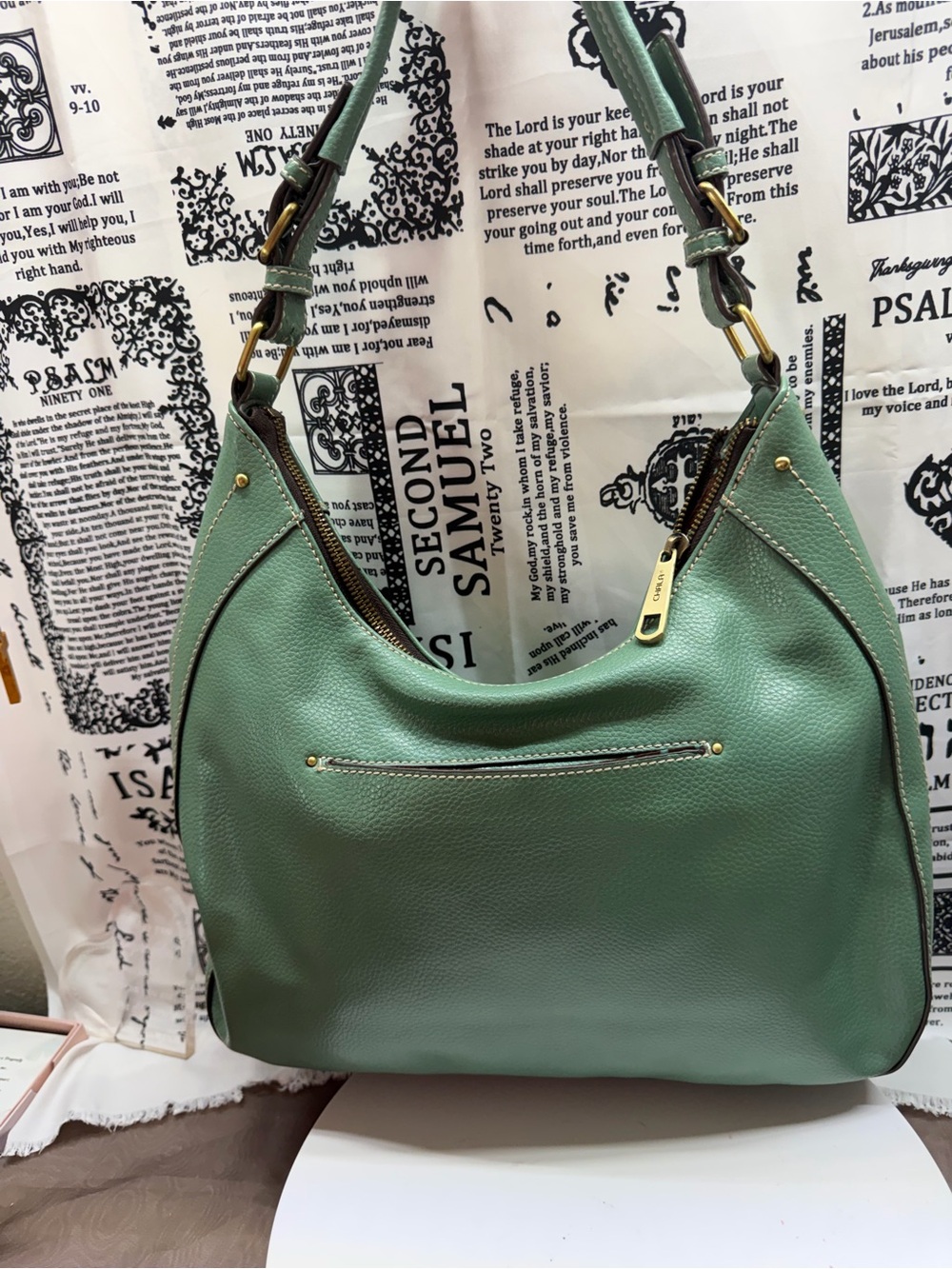 Chala Sweet Hobo Shoulder Bag in Mint Green with Dog Coin Purse - Picture 3 of 14